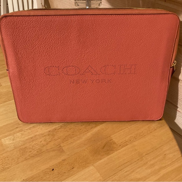 Coach Other - guc coach coral leather laptop sleeve case